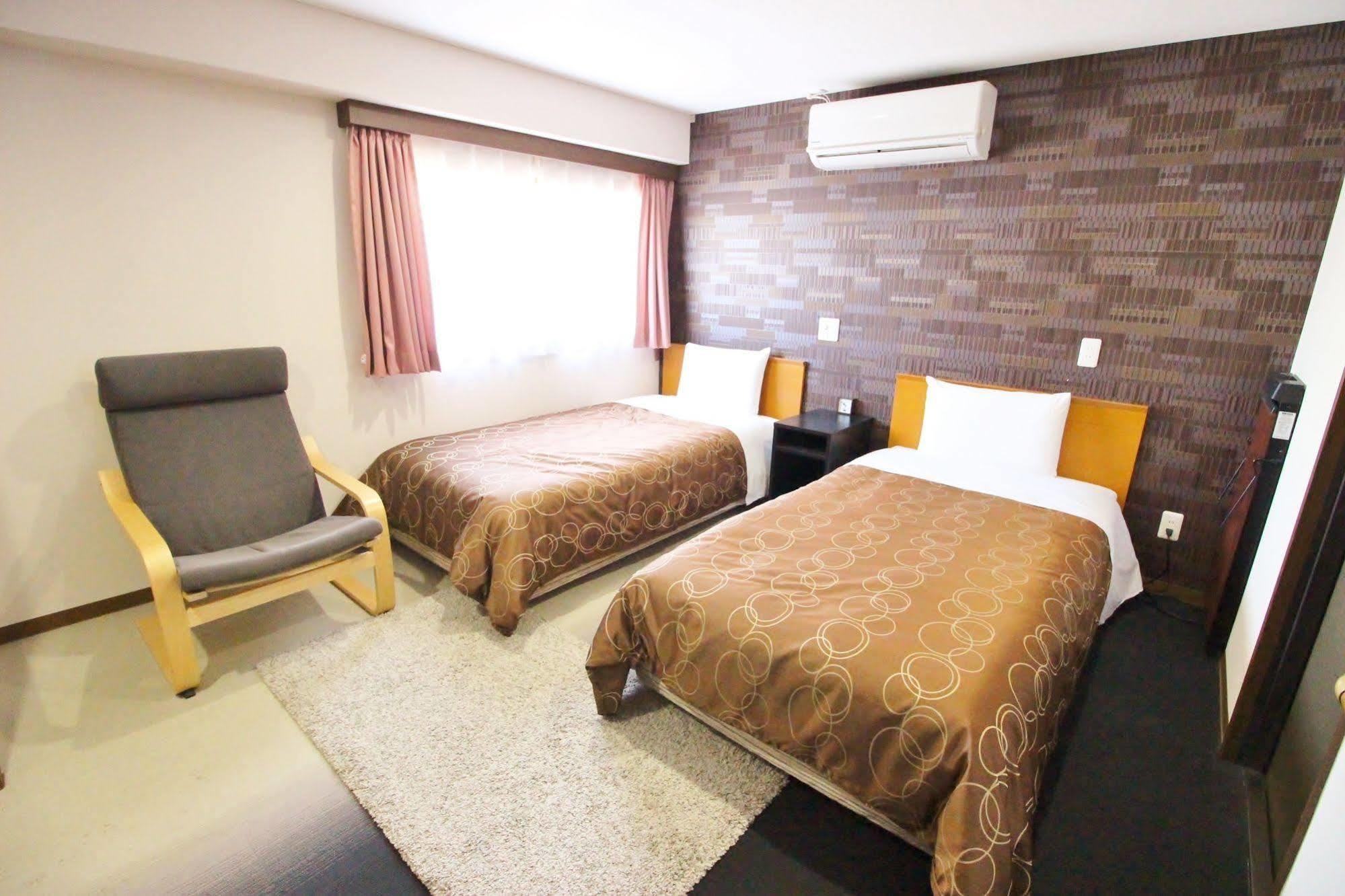 Business Hotel Ban Tokyo Exterior photo